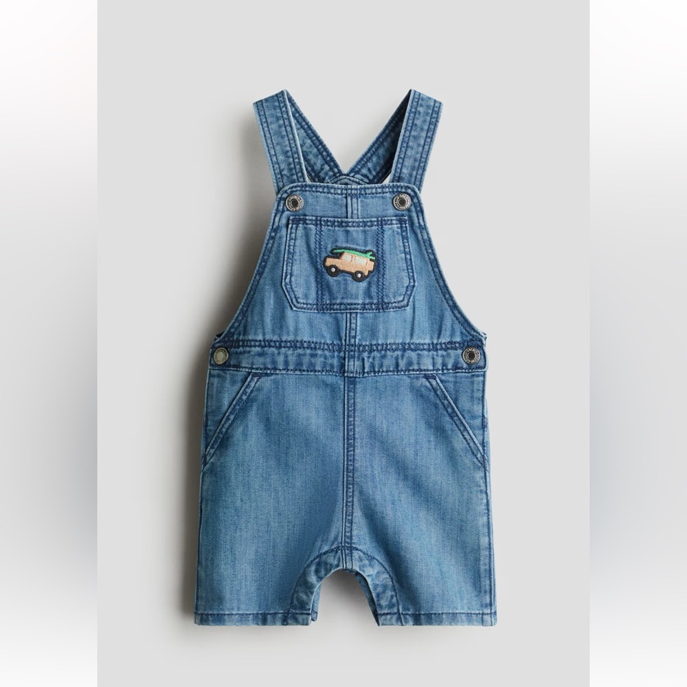 NWOT H&M Denim Overall Shorts size 12-18 Embroidered details